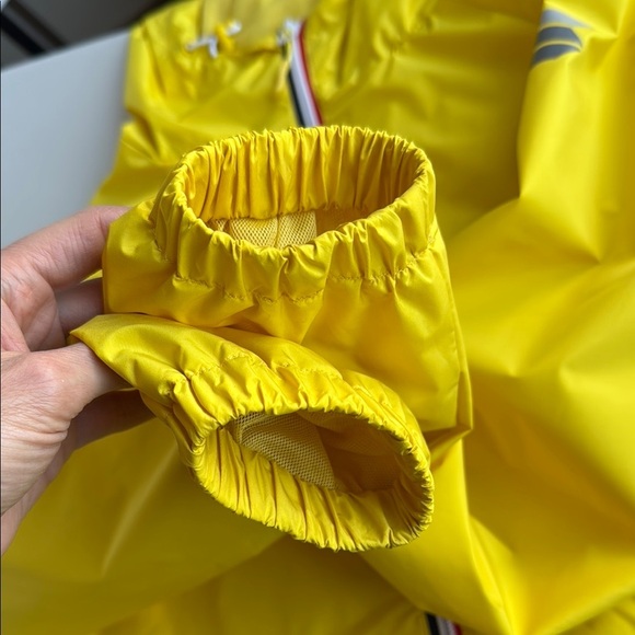 Saki Sport Sunshine Yellow Water-Resistant Jacket Hood Lightweight Fabric - Picture 7 of 15